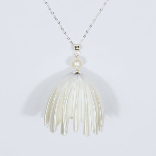 CORALINE Necklace - PEARL